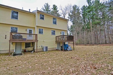 3 W Pine St unit 9, Plaistow, NH 03865 - photo 4