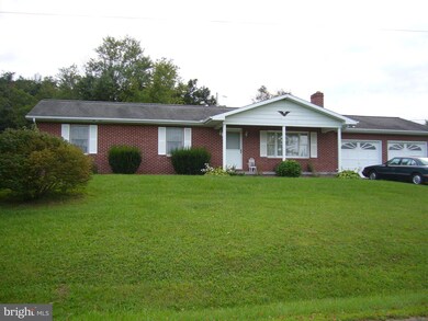 626 Winchester St, Paw Paw, WV 25434 - photo 3