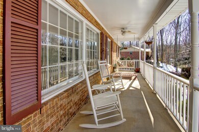 8153 Blandsford Dr, Manassas, VA 20111 - photo 3