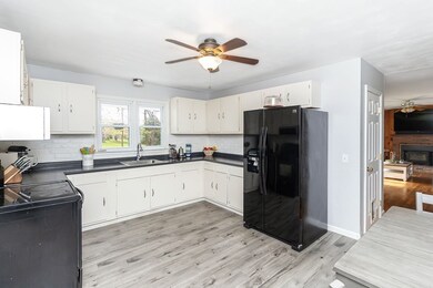 221 Ventura St, Ludlow, MA 01056 - photo 3