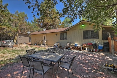 428 Maple Ln, Sugarloaf, CA 92386 - photo 3