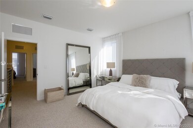 7215 NW 103rd Path unit 7215, Doral, FL 33178 - photo 2