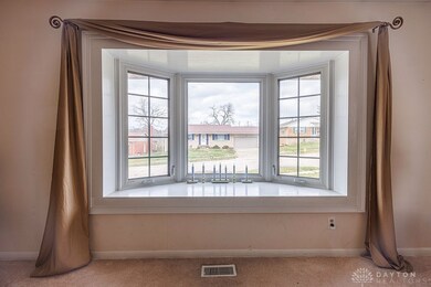 1818 Kathy Ln, Miamisburg, OH 45342 - photo 6