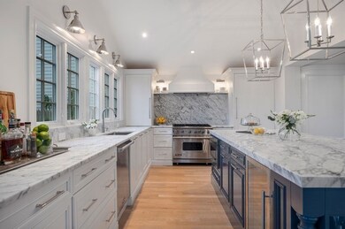 30 Lee St, Marblehead, MA 01945 - photo 7