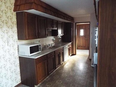 W9876 Forman Rd, Deerbrook, WI 54424 - photo 5