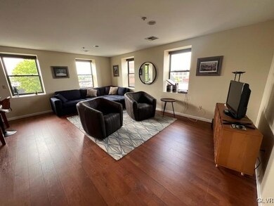 528 N New St unit 4, Bethlehem, PA 18018 - photo 2