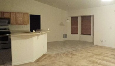 Living area #4