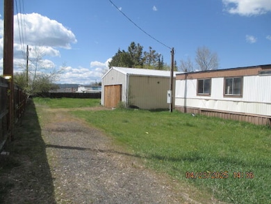 2914 Bisbee St, Klamath Falls, OR 97603 - photo 5