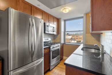 469 Hanover St unit 5R, Boston, MA 02113 - photo 4
