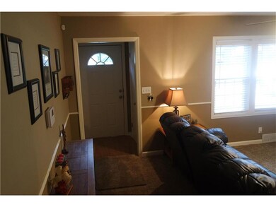 Nice Entryway w/coat closet.