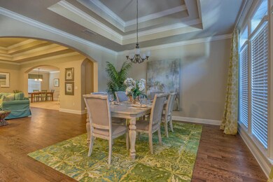 Mila formal diningroom 1