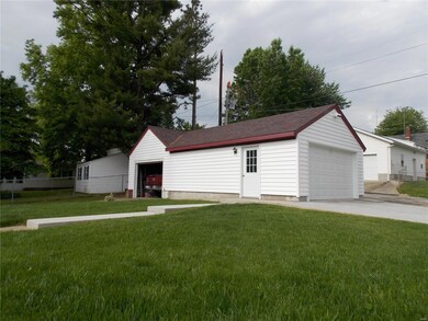 detached garage