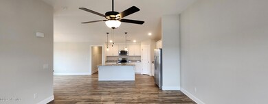 817 Sarah Rebecca Dr unit A, Greenville, NC 27834 - photo 4