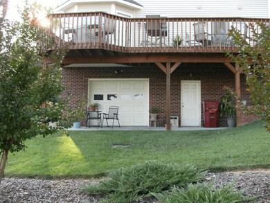 10 Taylor Ridge Ct, Johnson City, TN 37601 - photo 4