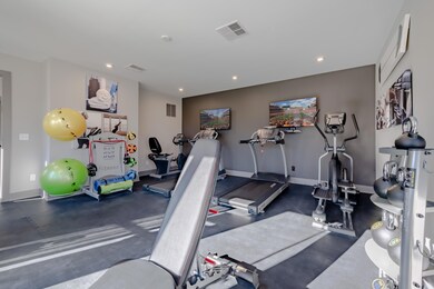 hcs_amenity_gym_0fh2221_community_interi