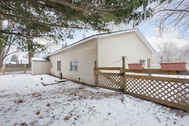1531 10 Mile Rd NE, Comstock Park, MI 49321 - photo 5