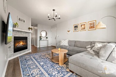 310 Buckingham Cir unit B, Elgin, IL 60120 - photo 7