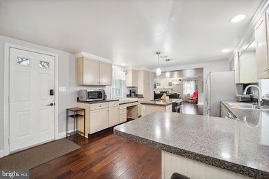 9314 Decatur Rd, Laurel, MD 20723 - photo 5