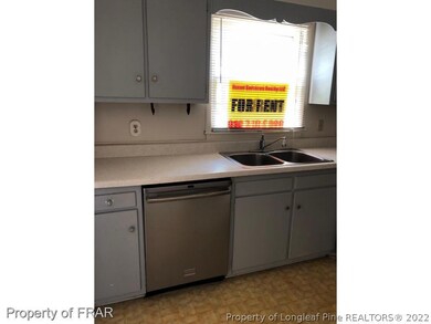 2696 Brigadoon Ln, Fayetteville, NC 28305 - photo 2