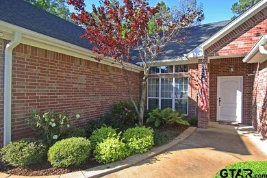 4219 4219 Stonebrook Ln, Tyler, TX 75707 - photo 2