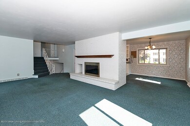 4921 Plum Hollow Dr, Lansing, MI 48917 - photo 7