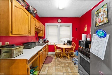 3435 Altamont Ave, Cleveland, OH 44118 - photo 7
