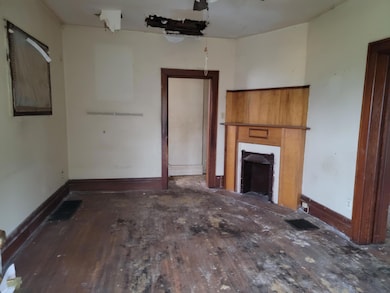 299 S Richardson Ave, Columbus, OH 43204 - photo 4