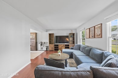 3 Mendon Dr, Howell, NJ 07731 - photo 4