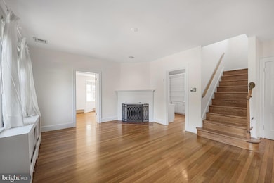 4707 Hunt Ave, Chevy Chase, MD 20815 - photo 3