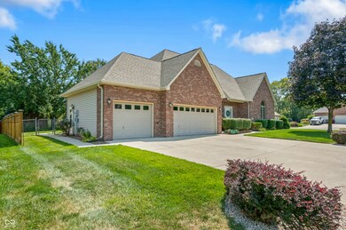 3681 Cheyenne Ct, Columbus, IN 47203 - photo 7