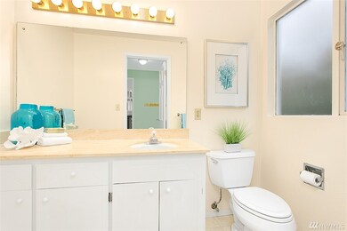 7842 SE 75th Place, Mercer Island, WA 98040 - photo 4