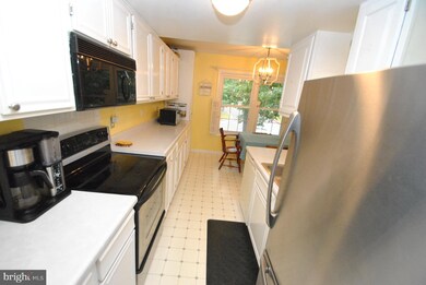 2 Hickory Nut Ct, Nottingham, MD 21236 - photo 7