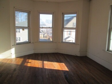 30 Grand St, Worcester, MA 01610 - photo 2