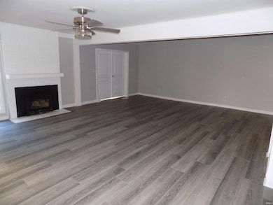 7811 Ridgemont Dr, Newburgh, IN 47630 - photo 6