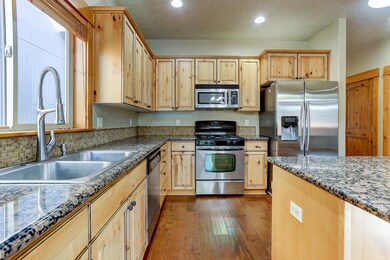 20301 Knightsbridge Place, Bend, OR 97702 - photo 4