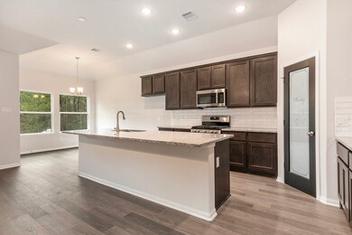 9586 Moss Rose Ln, Willis, TX 77378 - photo 5