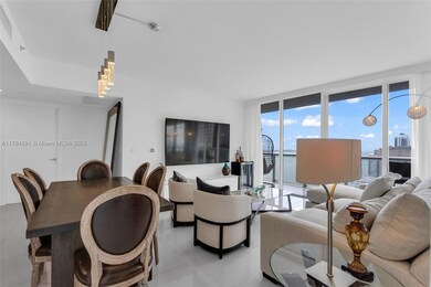 Icon Brickell Tower 2 unit 3511, Miami, FL 33131 - photo 5