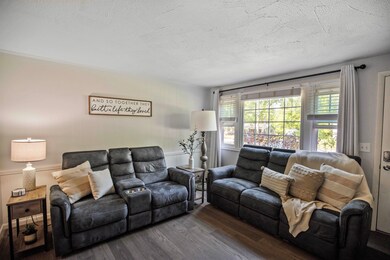 10 Woodburn Dr unit C, Litchfield, NH 03052 - photo 4