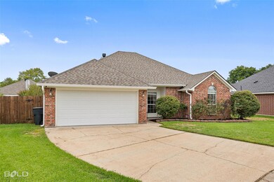 6004 Zachary Cir, Bossier City, LA 71111 - photo 2