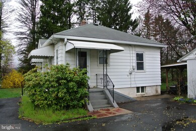 4541 Lanark Rd, Center Valley, PA 18034 - photo 2