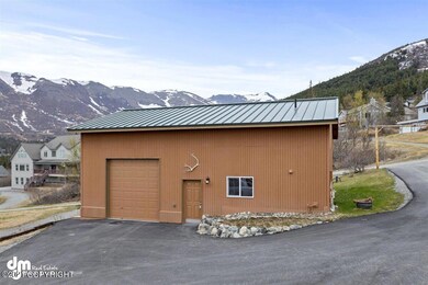 39-Garage_SOPH6093