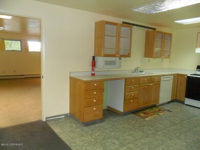 4301 Forrest Rd unit 2, Anchorage, AK 99517 - photo 3