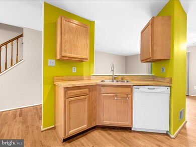 330 Meadow Way, Hyattsville, MD 20785 - photo 4