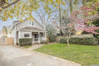 2 Elm Place, Glen Head, NY 11545 - photo 2