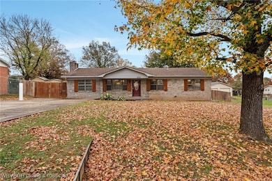 212 E Joplin St, Greenwood, AR 72936 - photo 2