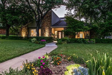 6533 Mccommas Blvd, Dallas, TX 75214 - photo 3