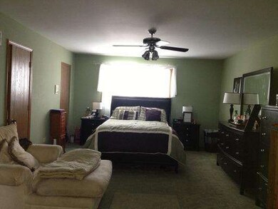 17707 Cypress Ave, Country Club Hills, IL 60478 - photo 6