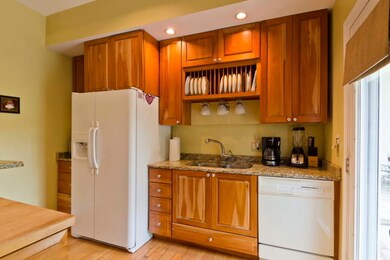 11S737 Schillinger Dr, Naperville, IL 60564 - photo 5