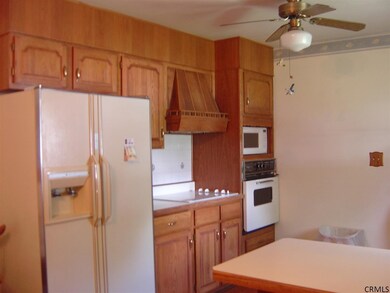 966 Obrien Ave, Schenectady, NY 12303 - photo 7