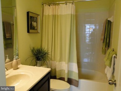 9923 Veiled Dawn, Laurel, MD 20723 - photo 6